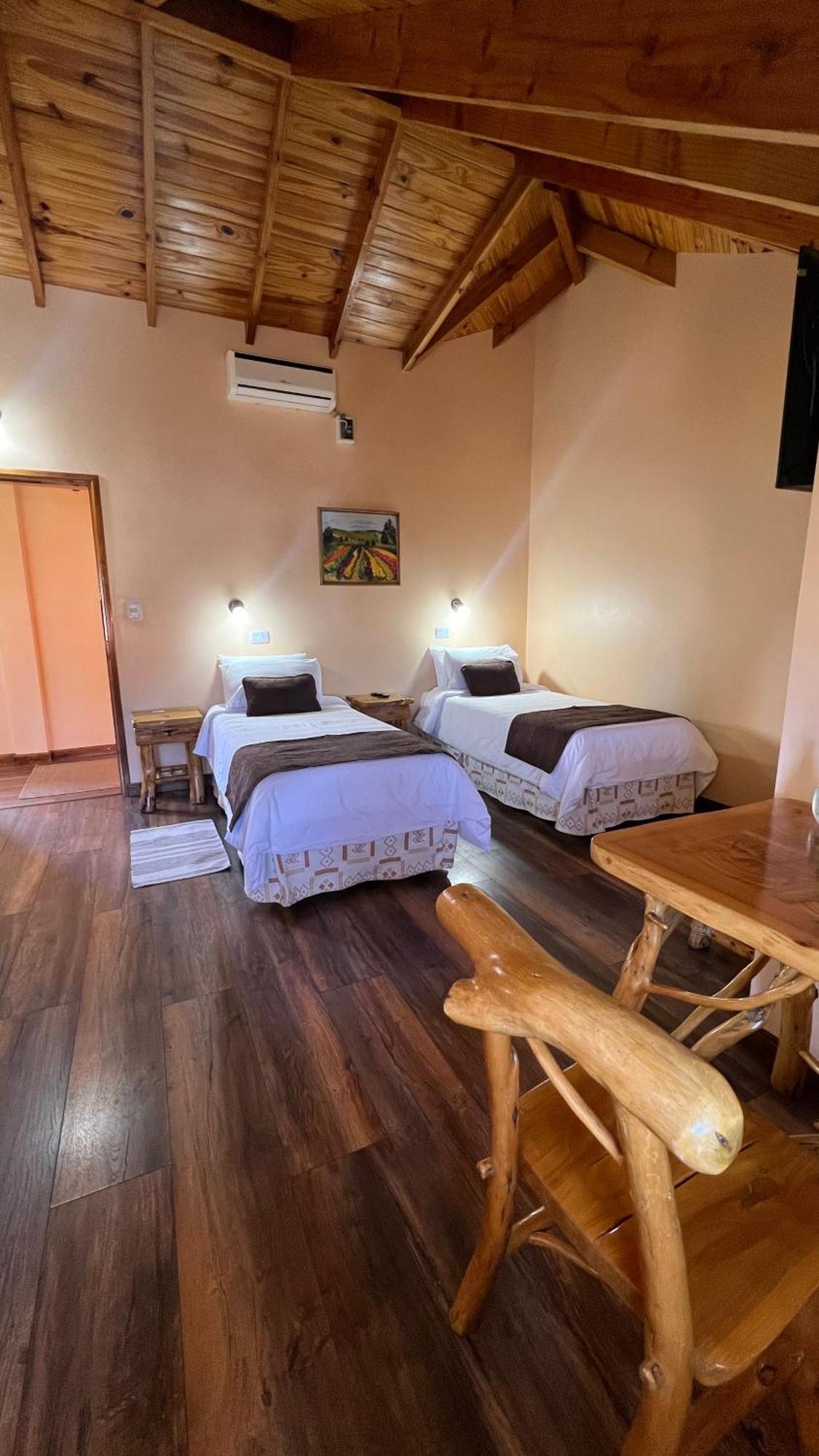 Hotel Y Cabanas Casa De Piedra Trevelín Εξωτερικό φωτογραφία